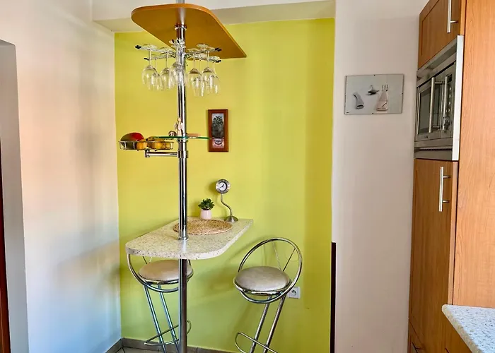 útulný Pár Kroků Od Lázeňské Fontány Appartamento *